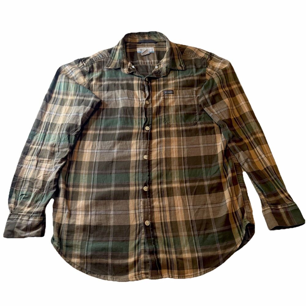 Columbia Sportswear Company Men’s Medium Plaid Long Sleeve Button Up Shirt